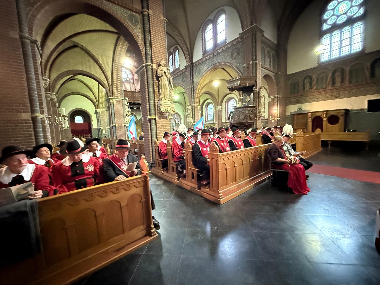 Teerdag Gilde Sint Joris &ndash; Sint Barbara in teken van traditie, herdenking en jubilarissen