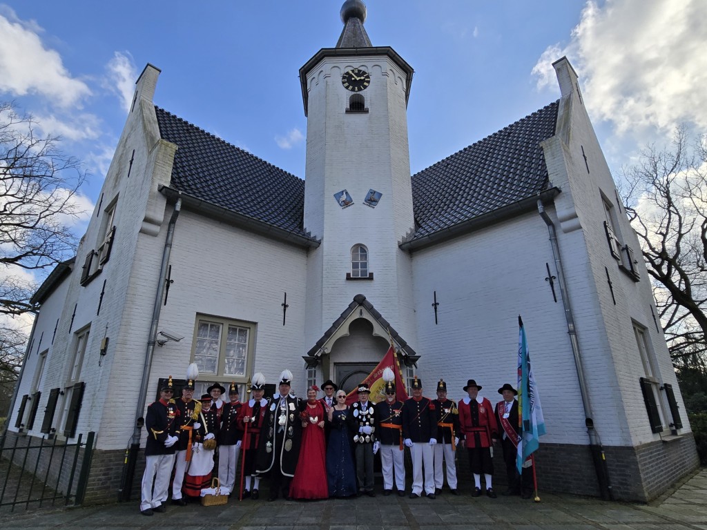 Prachtige dag tijdens het 2e Internationale Koningstreffen in Millingen aan de Rijn