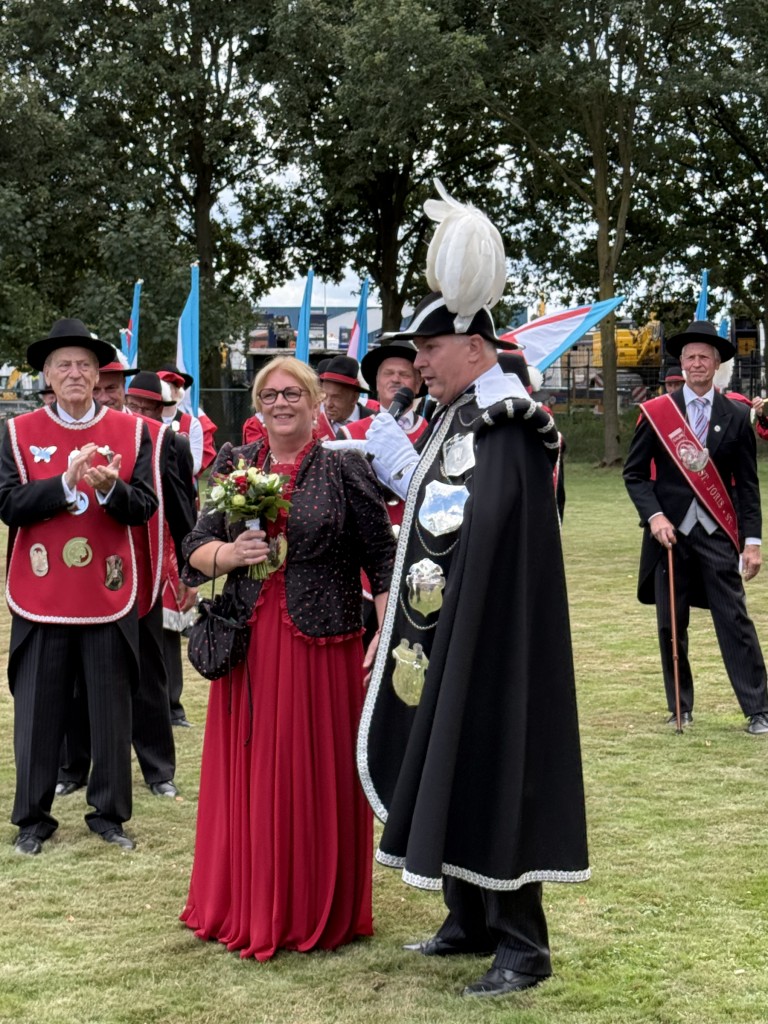 Gilde Maarheeze eert overleden leden met gedenkboom